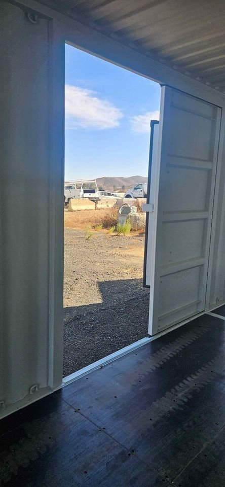 461066143_1190738138673127_3889475948785377285_n 40ft One Trip High Cube Open Side Container